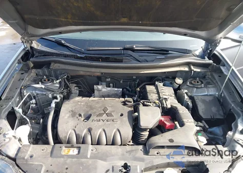 2014 Mitsubishi Outlander Se z USA, uszkodzony, nr VIN JA4AZ3A34EZ017921